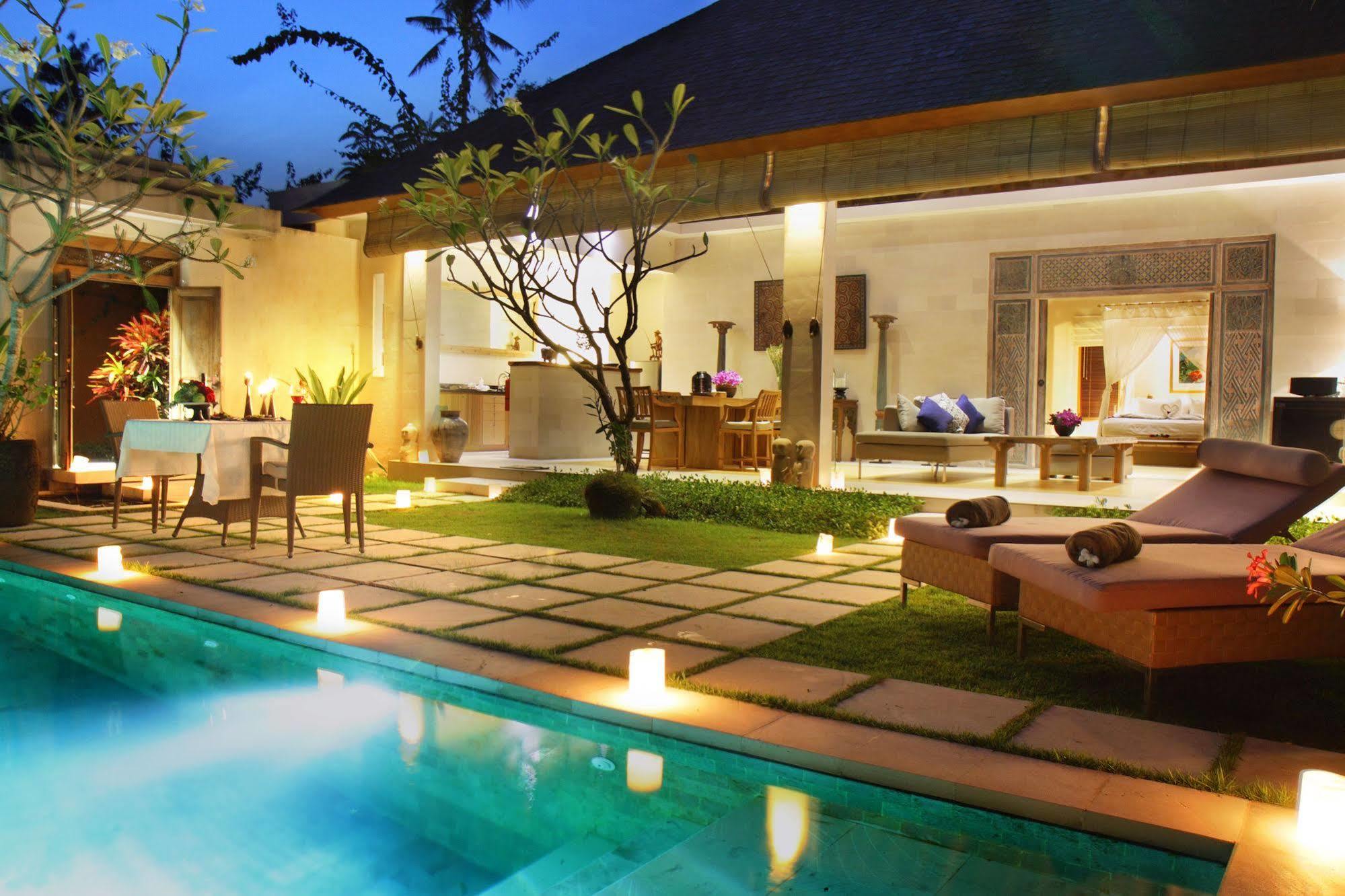 Villa Bali Asri Batubelig Семиняк Екстериор снимка