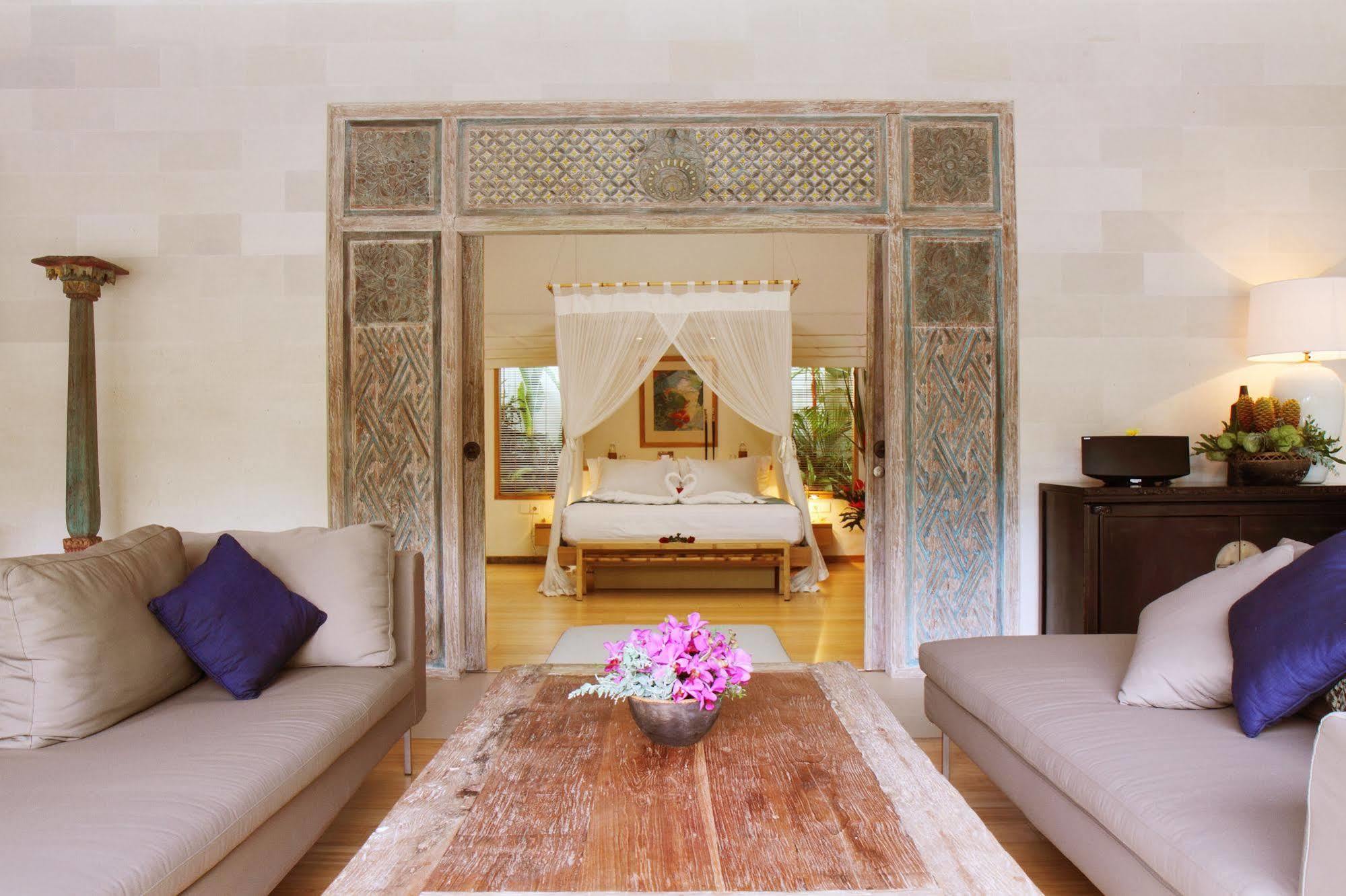 Villa Bali Asri Batubelig Семиняк Екстериор снимка